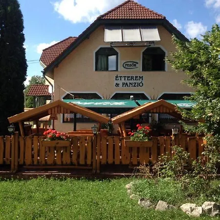 Fezor Panzio Es Etterem *